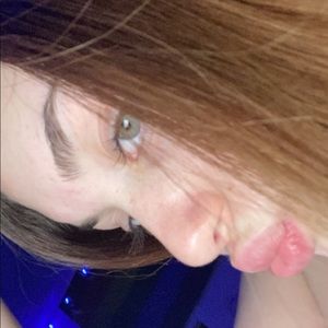 Meet your Posher, Ella